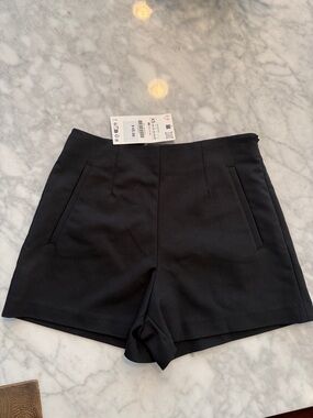 Bermuda Shorts Tailored Shorts Womens Zara Zara Black Tailored Shorts Women's Size M High Waist Dress Bermuda Shorts Tailored Shorts Womens Zara Zara Black Tailored Shorts Women's Size M High Waist Dress